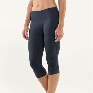 LULULEMON “In the Flow” Crops
